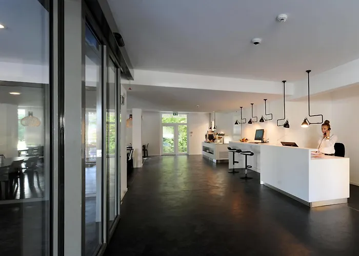 Hotel De La Source 3*